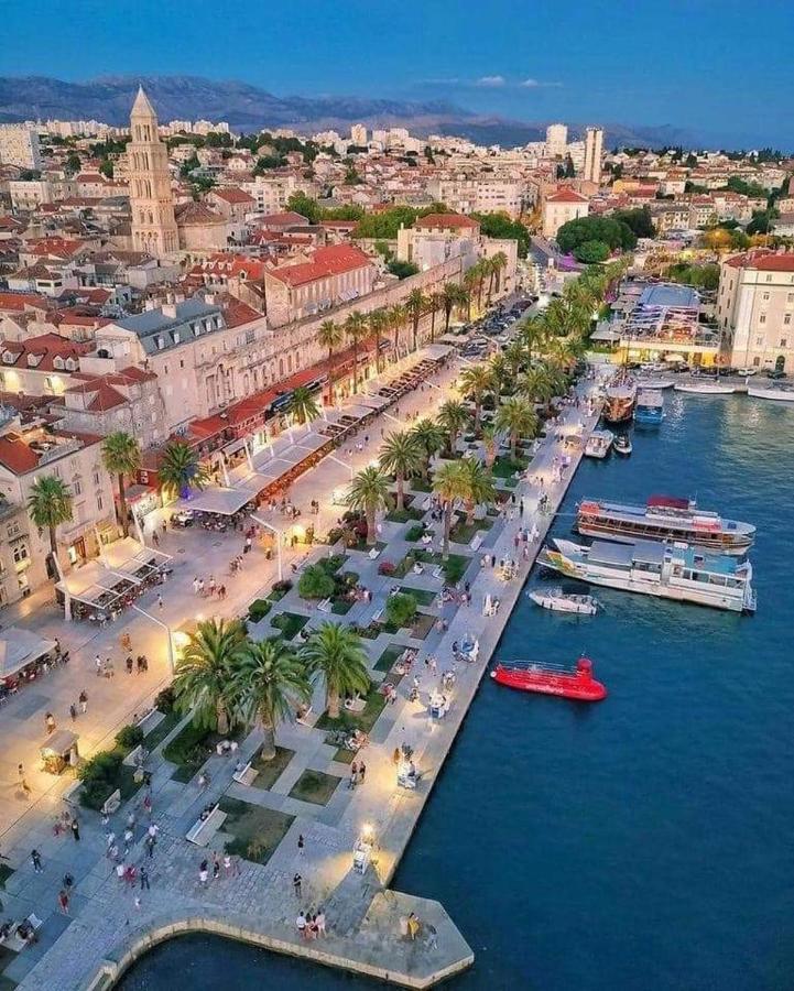 Split Seaside Darling Apartment Екстериор снимка